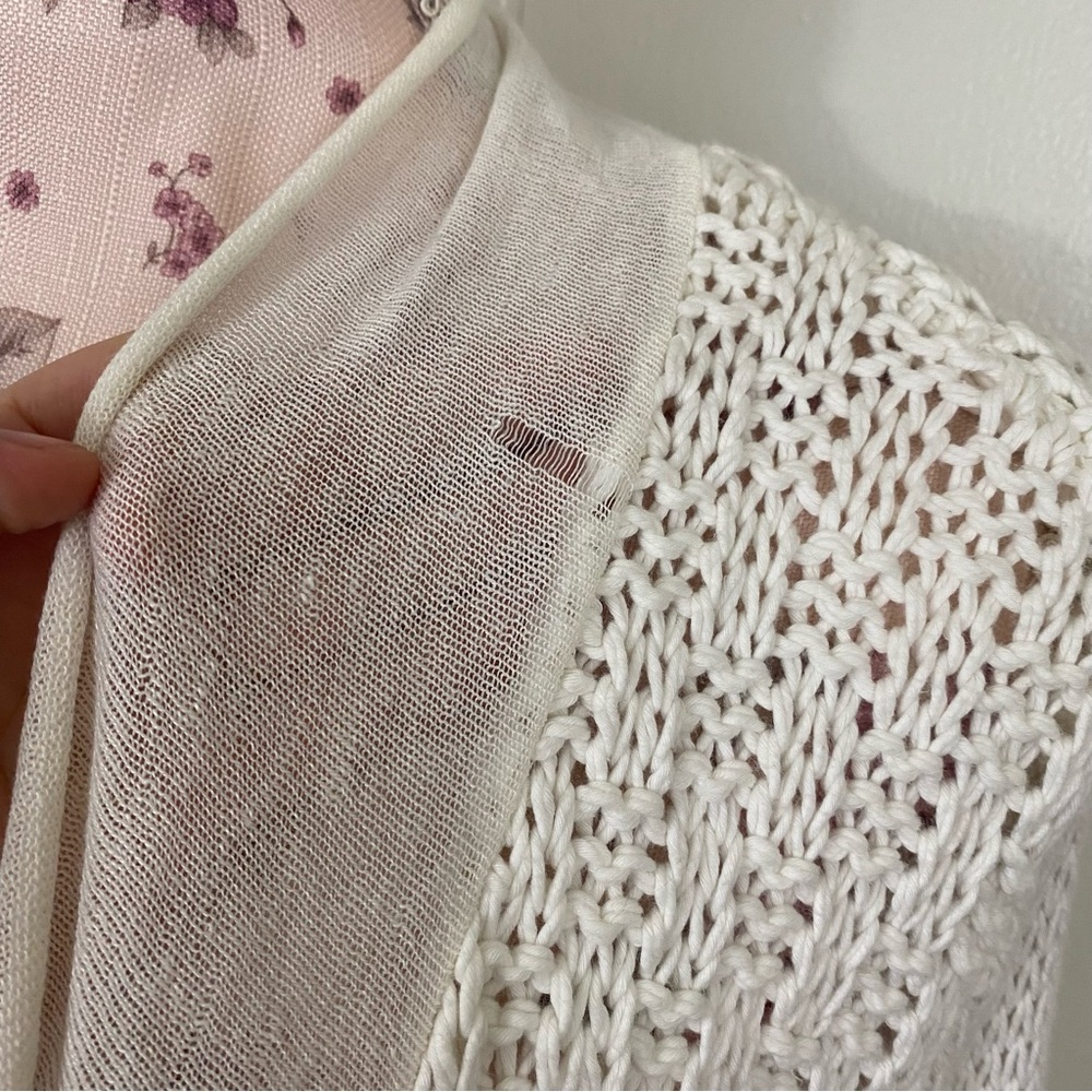 Chico’s sz:3 Off-White Knit Cardigan Ruffle Sleeve Distressed Style - Picture 13 of 14